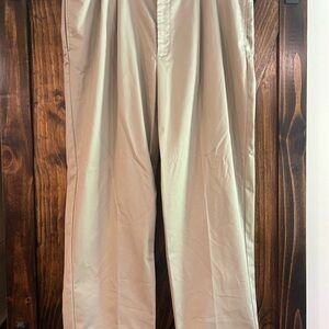 IZOD Men's Tan Pants 42/32